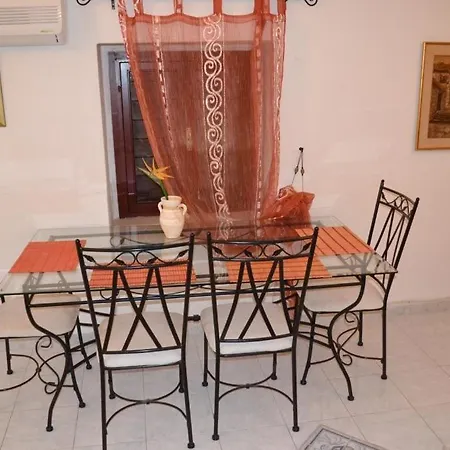 Nada Apartment *