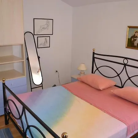 Apartman Nada *