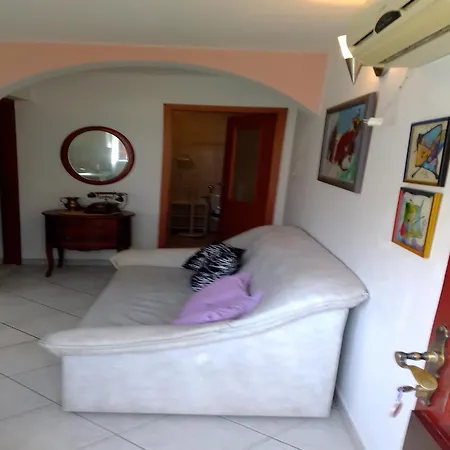Apartman Nada Sutivan