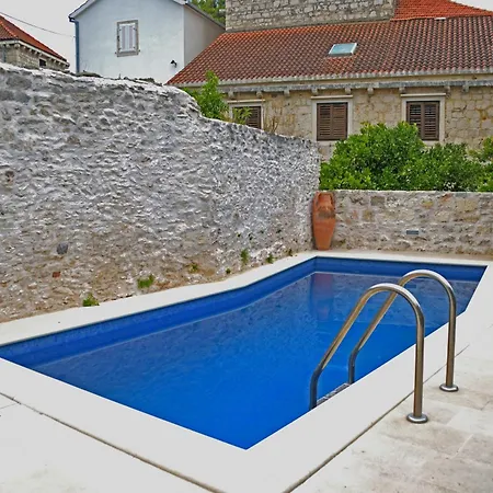 Nada Apartman